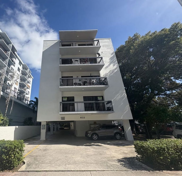 West Oaks Condo photo 2